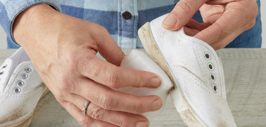How to Clean Shoe Soles With Baking Soda