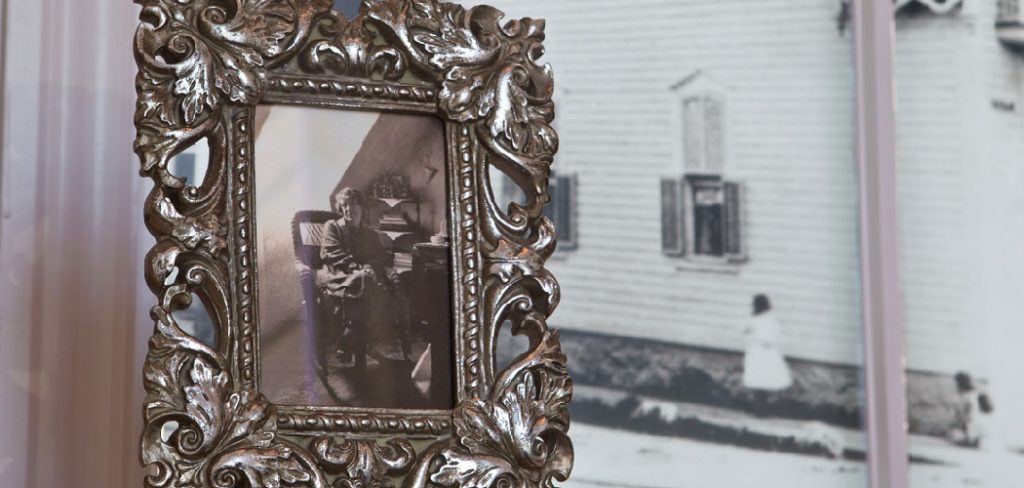 How to Frame a Mirror Diy