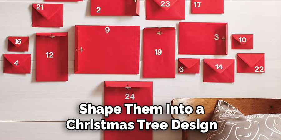 Shape Them Into a Christmas Tree Design
